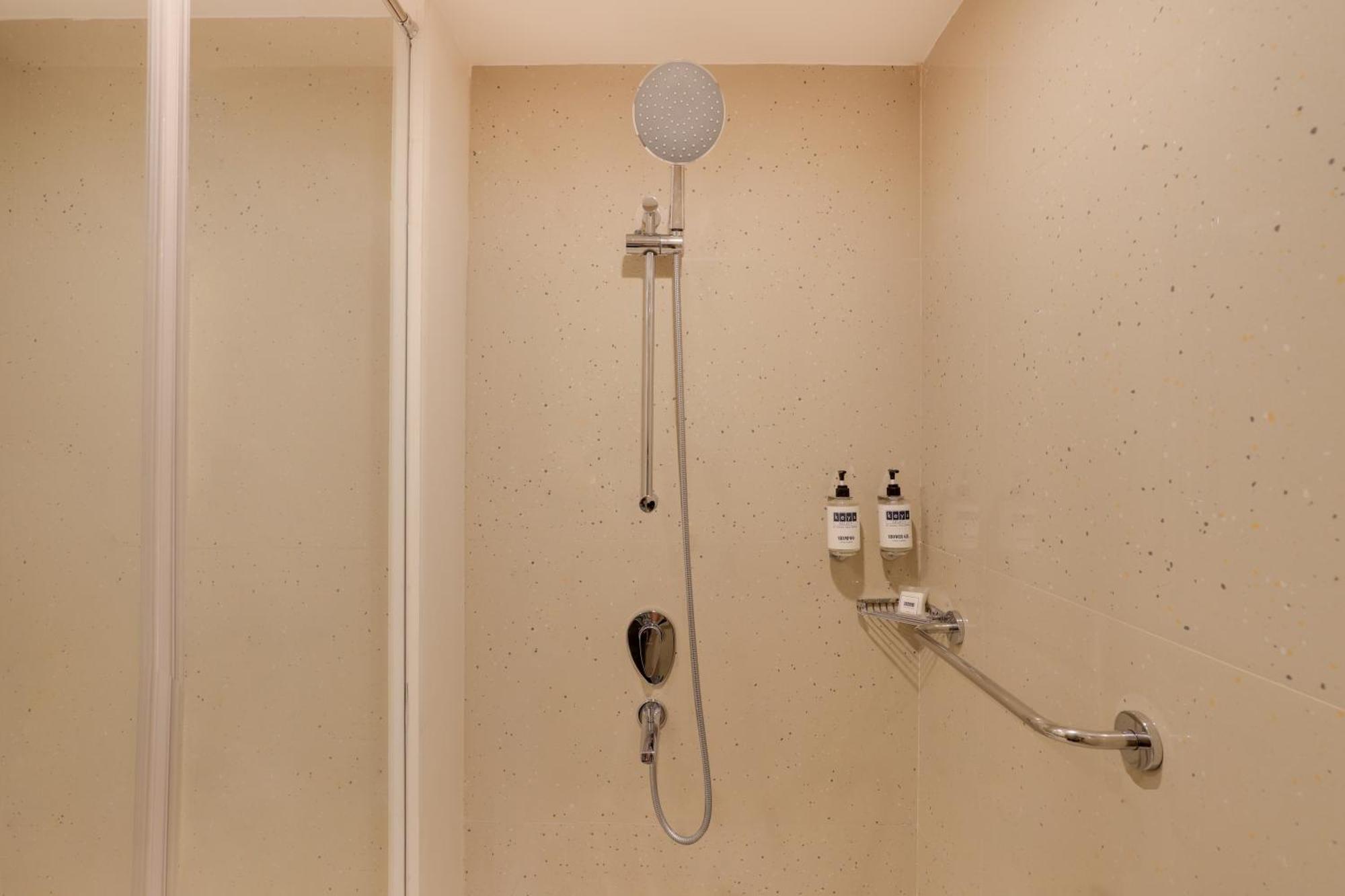 Keys Prima By Lemon Tree Hotels, Pimpri, Pune Bagian luar foto