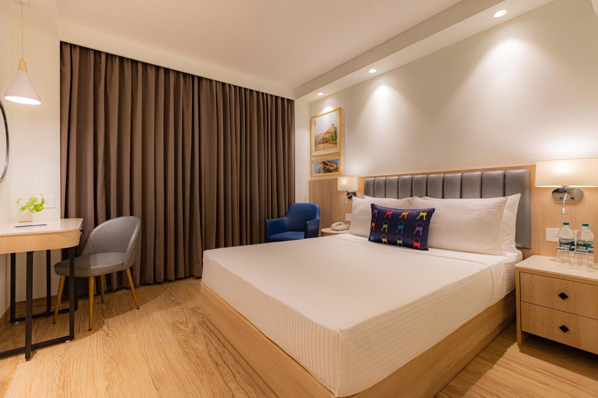 Keys Prima By Lemon Tree Hotels, Pimpri, Pune Bagian luar foto